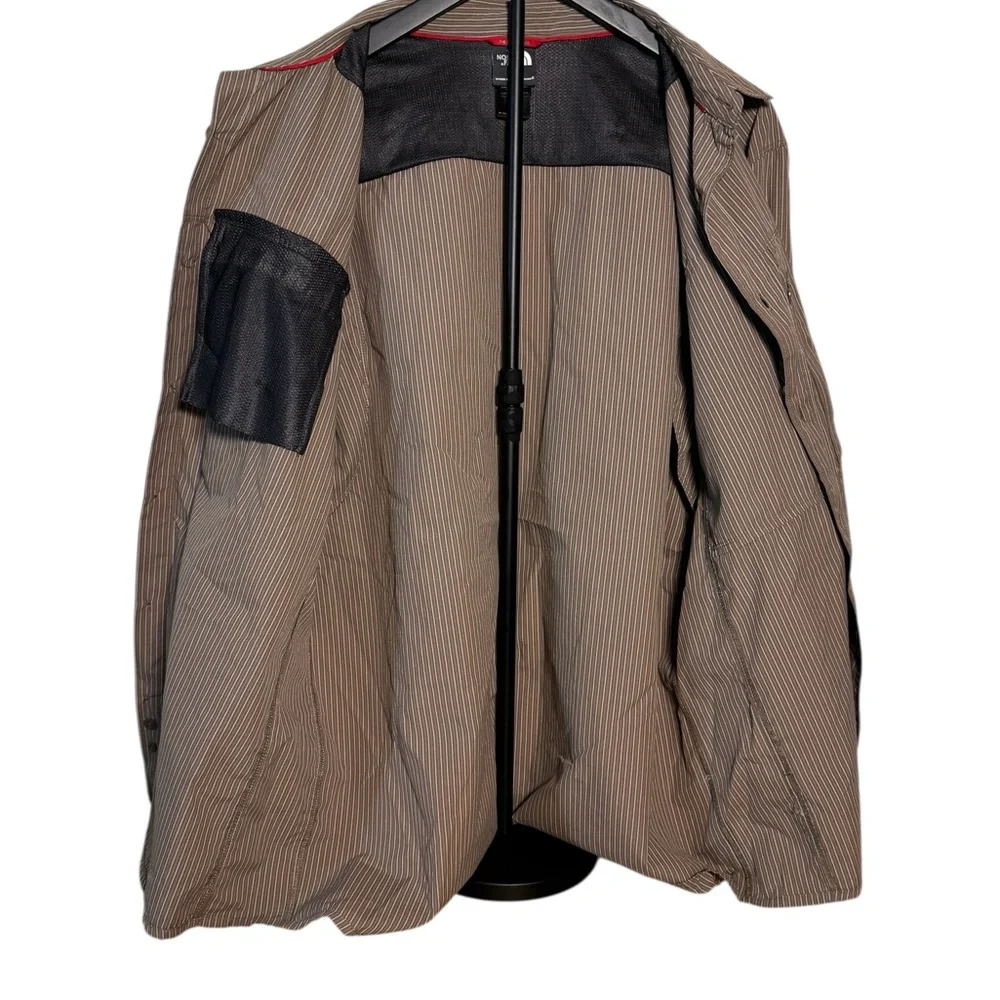 The North‎ face Mens XL Vented Nylon Roll Up Pinstripe Shirt